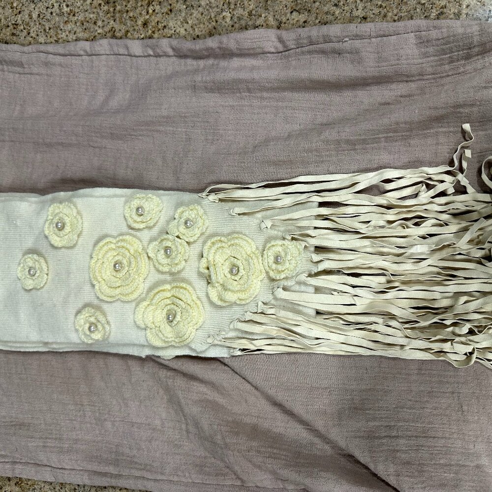 NEW, AS IS 100% BEIGE WOOL LONG SCARF WITH FLOWER APPLIQUES AND FRINGE